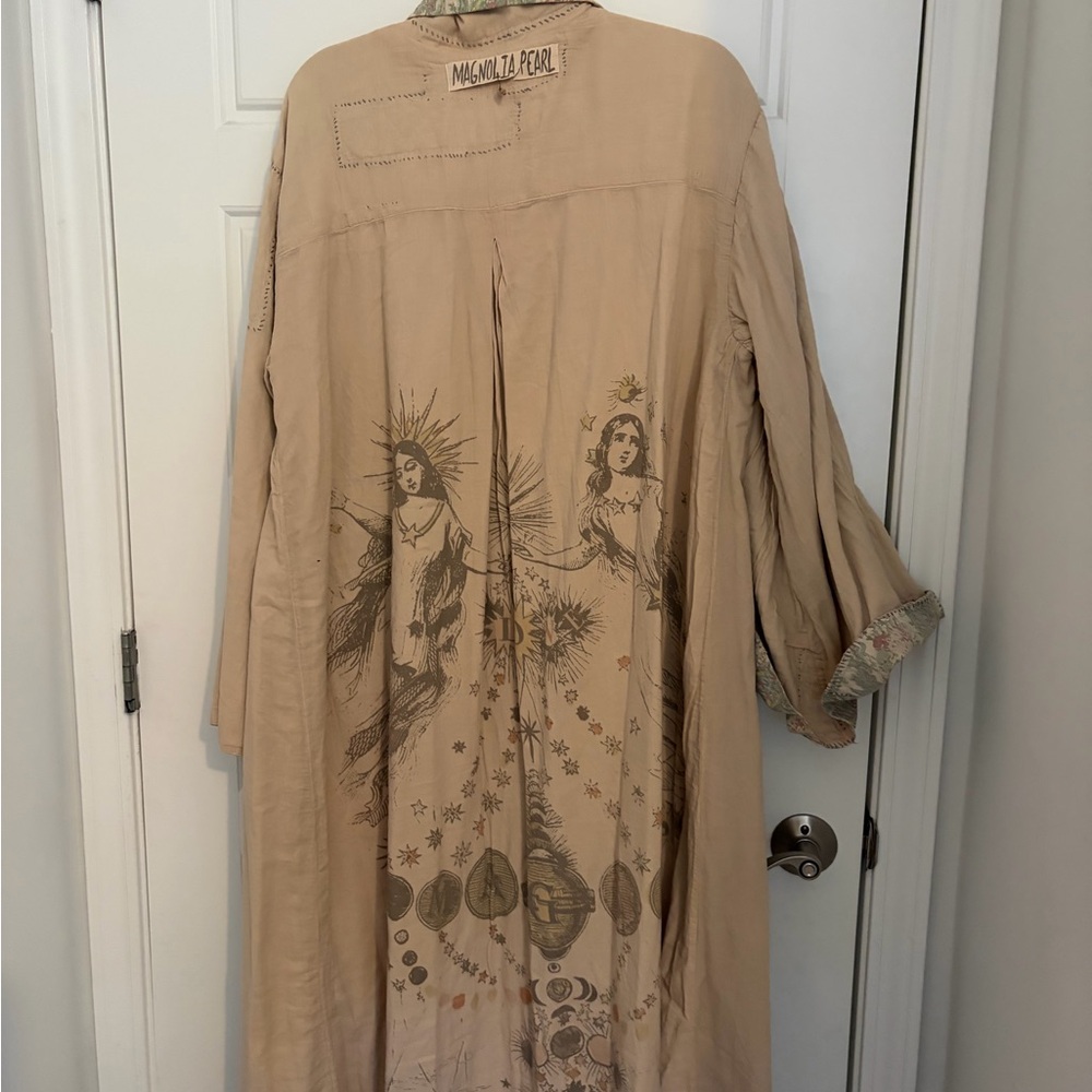 Magnolia Pearl Reversible Tan Trench Coat with Floral Lining